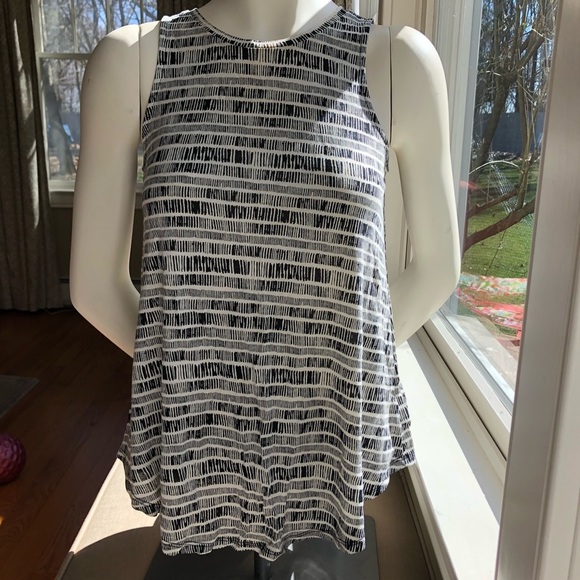 Black and Ivory Sleeveless Tee - Picture 1 of 5